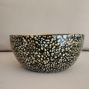 Eggshell Bamboo Bowl - Black and Natural